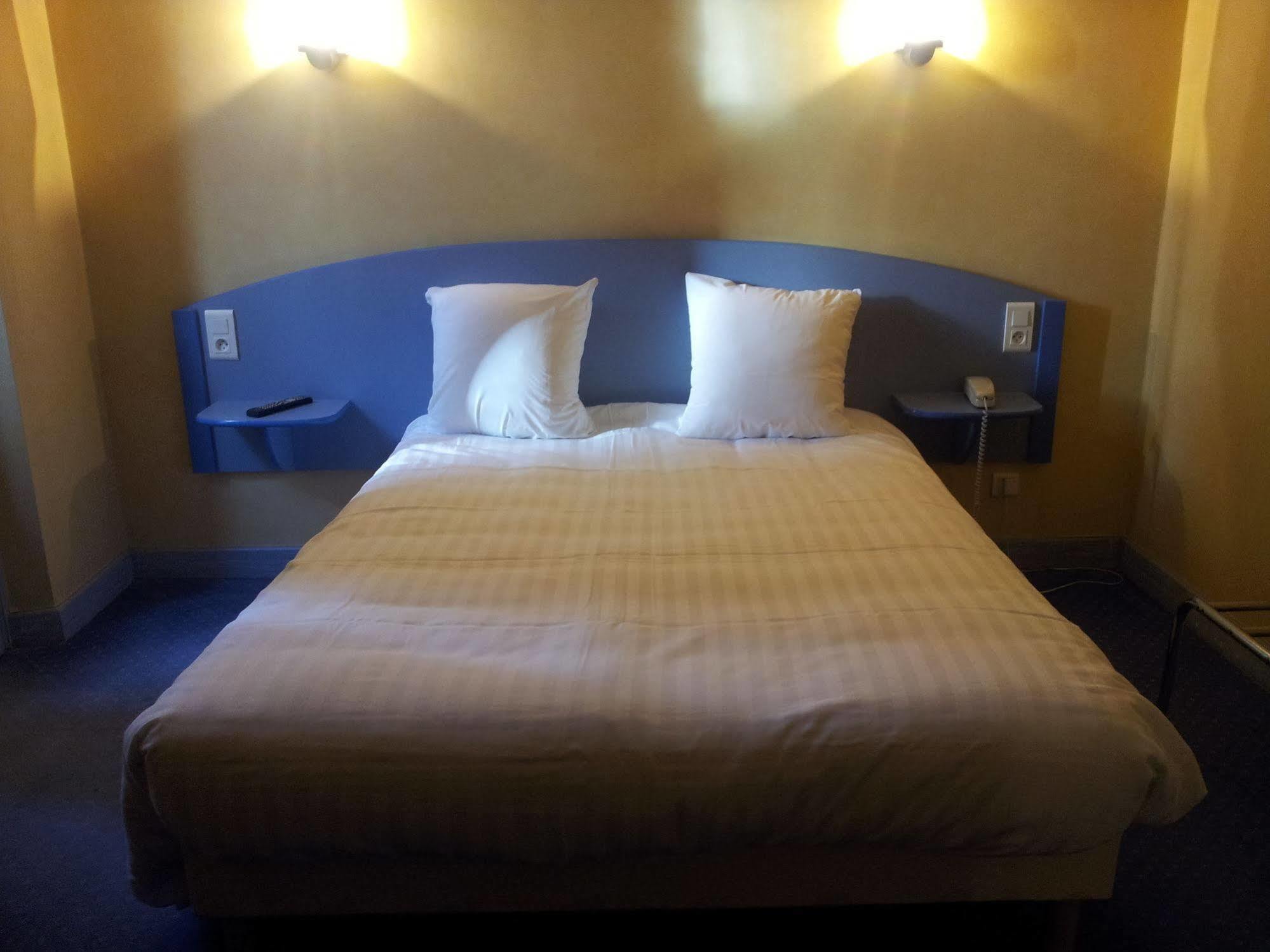 Hotel Le Chapon Fin Moissac Esterno foto